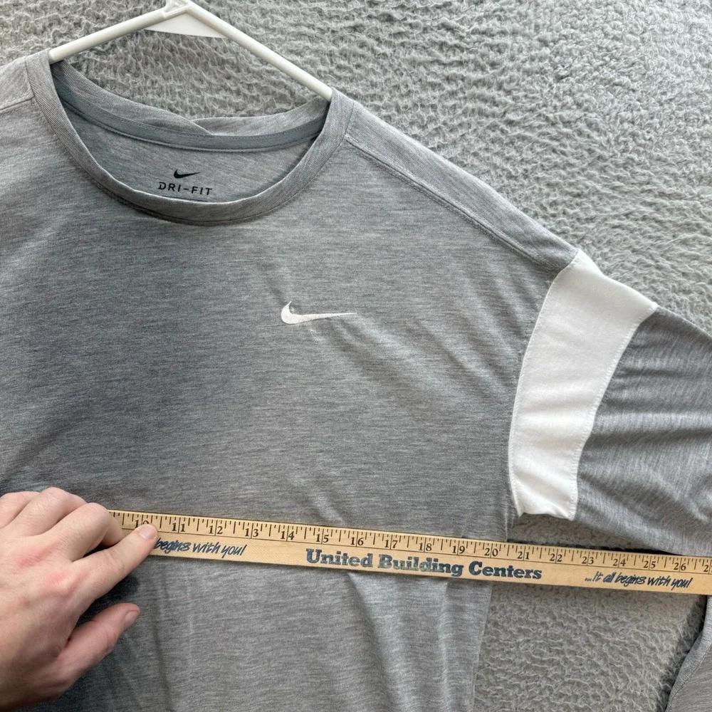 Nike Shirt Womens Small Gray‎ White Dri Fit Long Sleeve Small Swoosh Athleisure